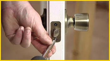 Metro Locksmith Services Island Park, NY 516-962-5480 - 14-install-new-lock
